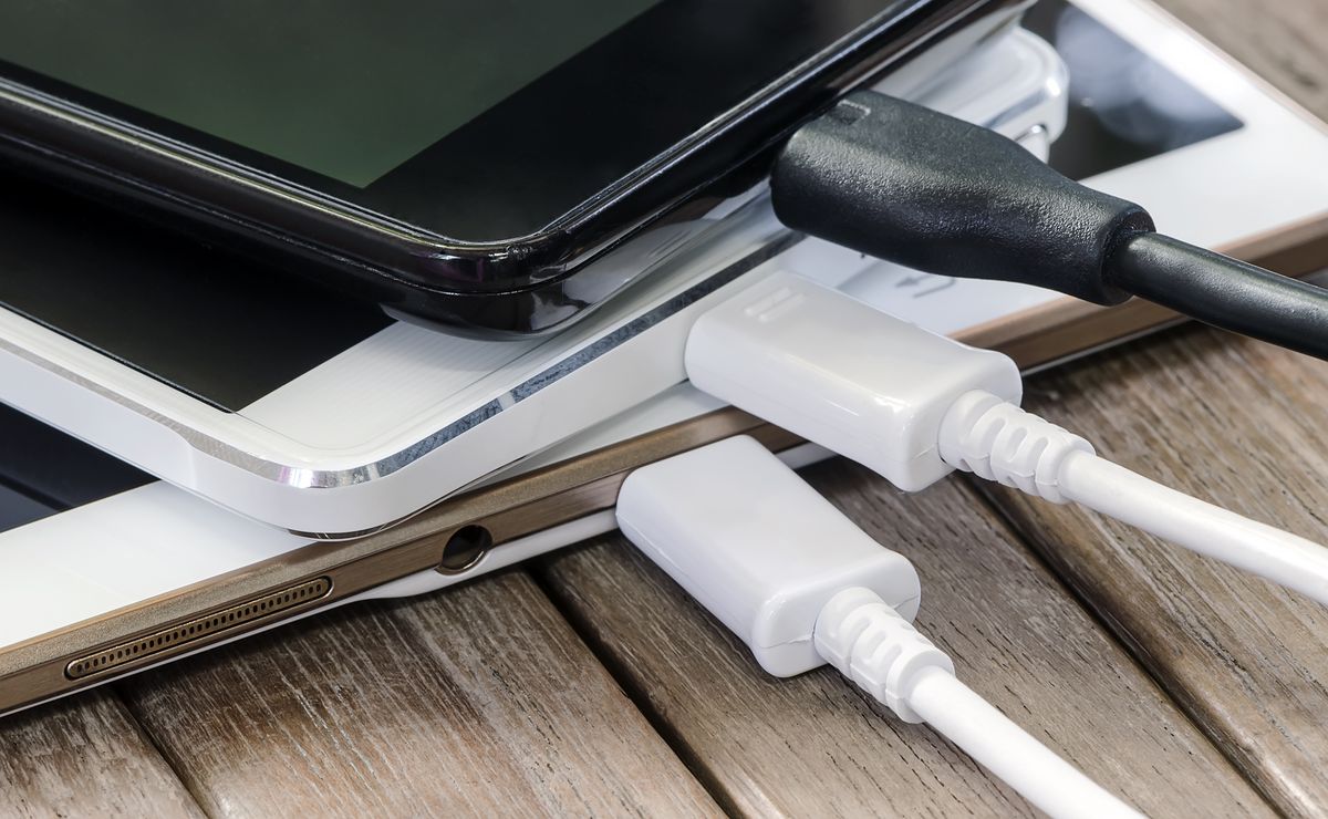 Mobiltelefoner, der oplader